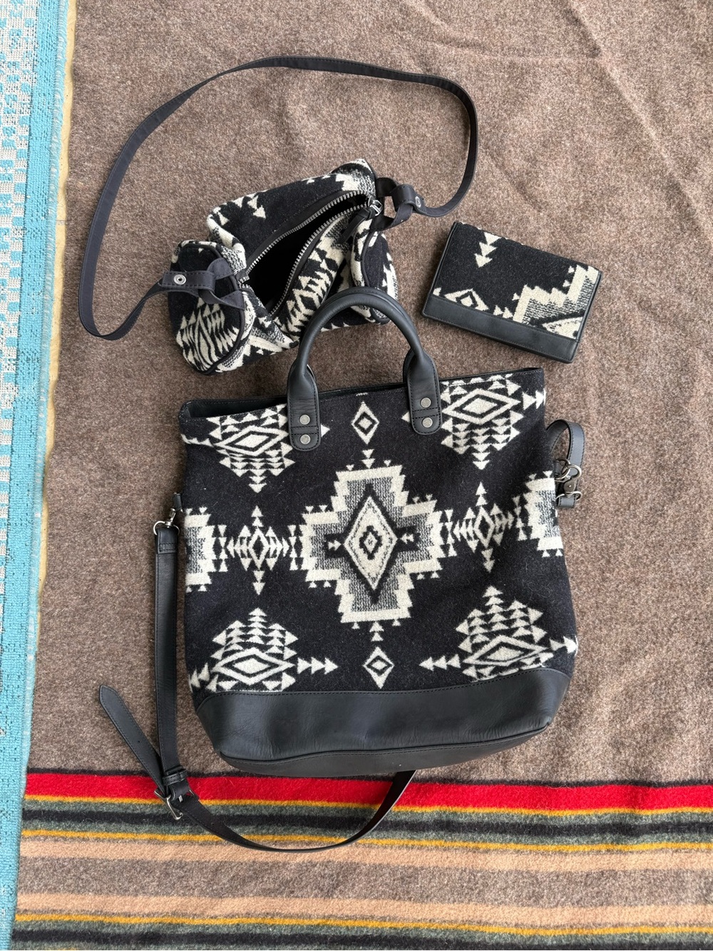 Pendleton Black Rock bag, purse, wallet set